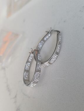 NWT Swarovski Crystal Silver Hoop Earrings